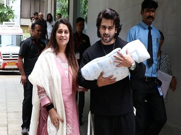 Dipika Kakar, Shoaib Ibrahim make first public appearance with newborn baby