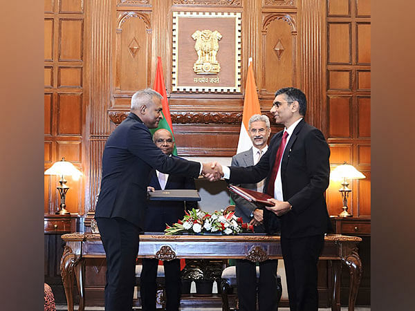 Jaishankar, Maldivian counterpart Abdulla Shahid ink agreements 