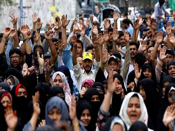 Afghan refugees hold protest in front of UNHRC office in Pakistan