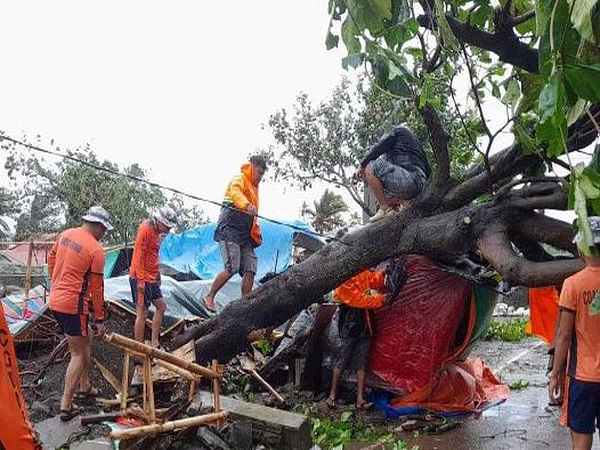 Philippines: Typhoon Doksuri triggers floods, landslides; 5 killed