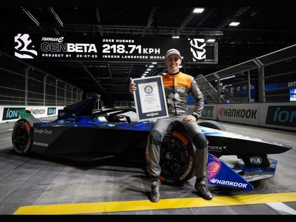 Formula E Car Hits 218 KM/H Top Speed Indoors To Smash Guinness World Records Title