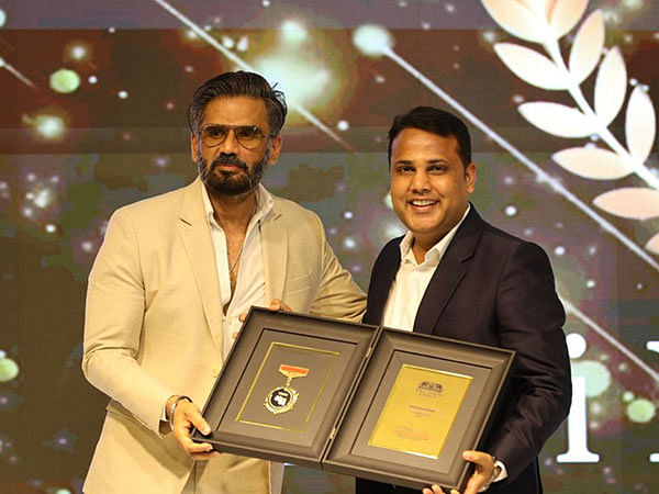 Yufta Co-Founder & CEO Ravi Khandelwal, felicitated at Times 40 Under 40