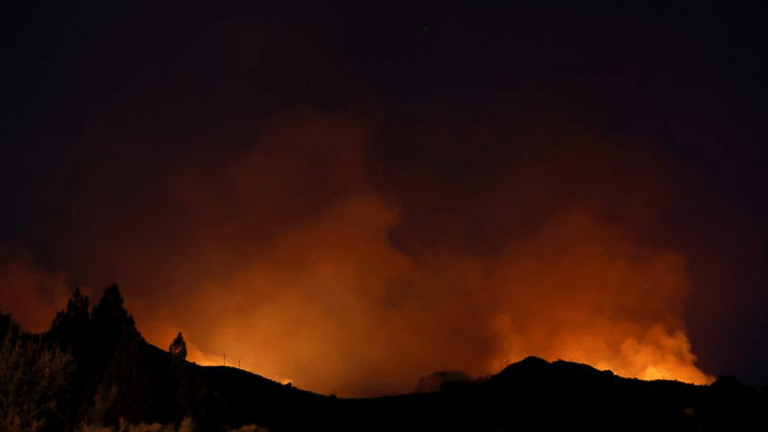 Greece wildfires abate after burning for 2 weeks, emergency services prevent new blowups
