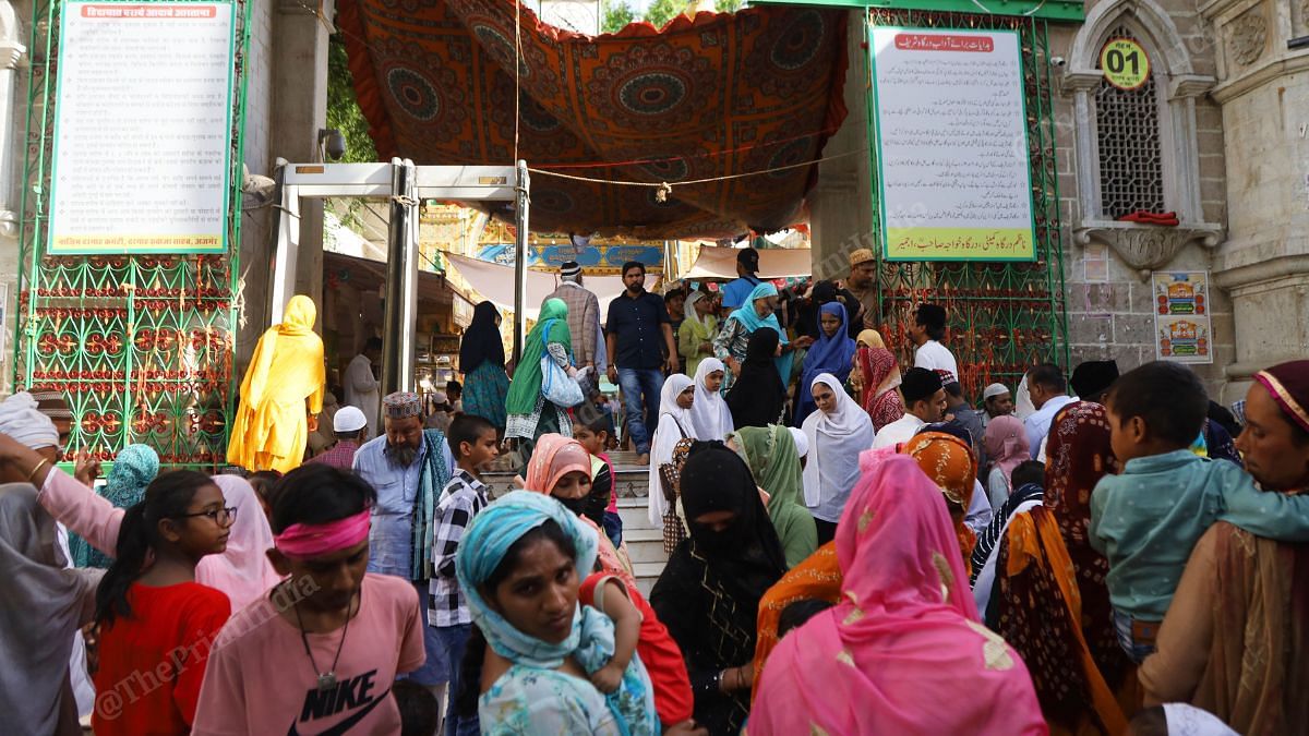 Women entering the Ajmer Sharif Dargah |Manisha Mondal, ThePrint