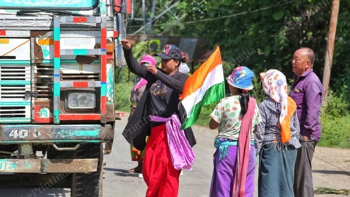 Meitei women check vehicles on the highway | Praveen Jain | ThePrint