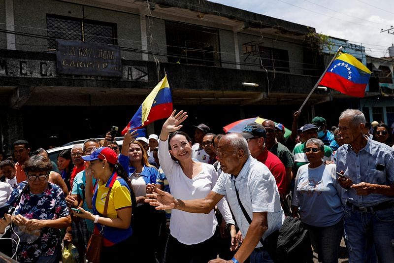 Venezuela excluye a Machado, principal candidato opositor