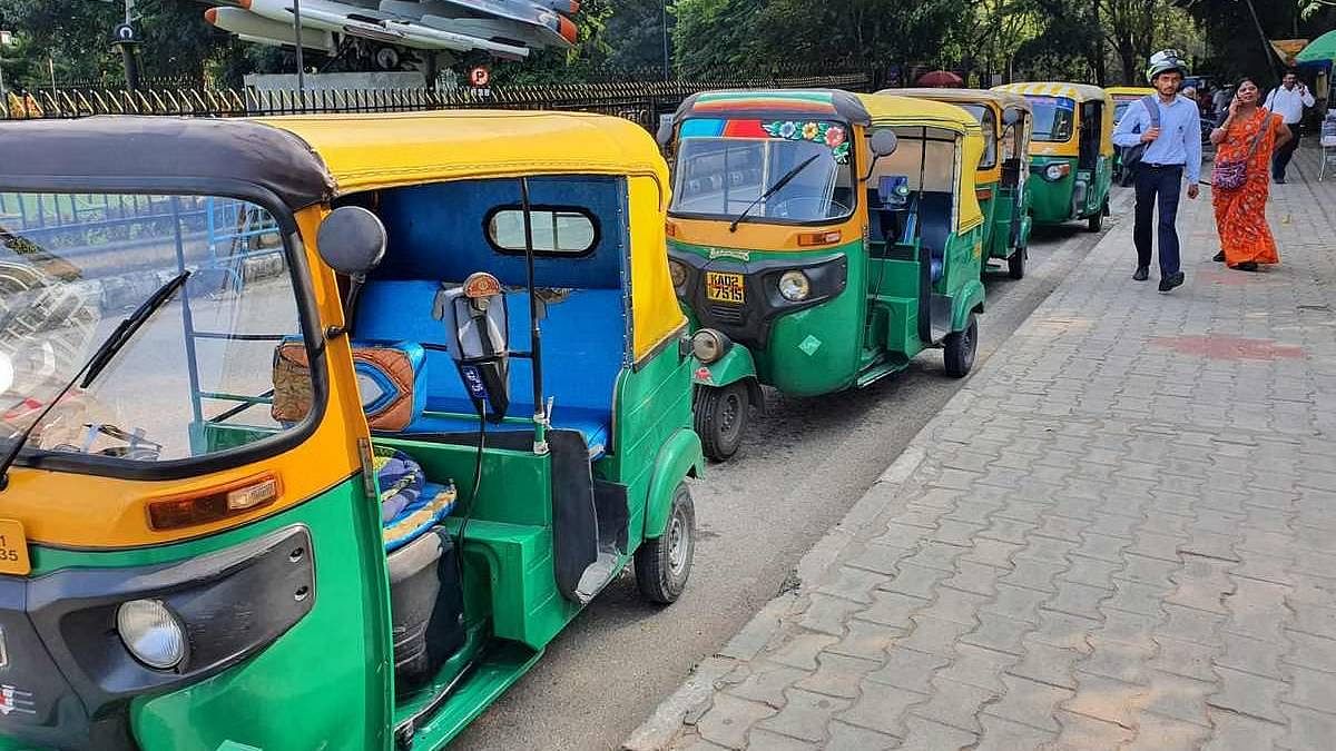 Government Policy: Examining the Gaps in Regulations for Autos vs Bike Taxis