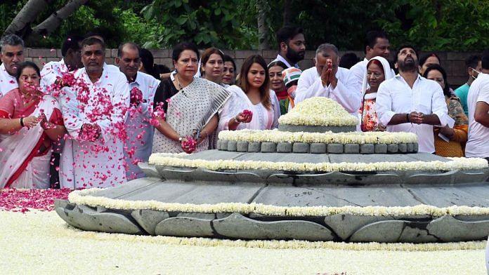 File photo of Congress supporters paying homage to ex-PM Rajiv Gandhi on his birth anniversary | ANI