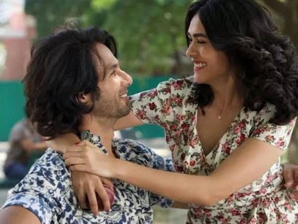 This is how Shahid Kapoor wished ‘Jersey’ co-star Mrunal Thakur on her birthday 