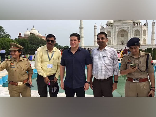 UP: Governor, Minister from Mexican state of Nuevo Leon visit Taj Mahal