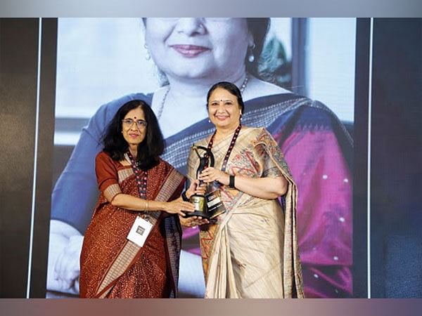 Parminder Chopra, Director (Finance) and CMD (Addl. Charge), PFC Honored with 