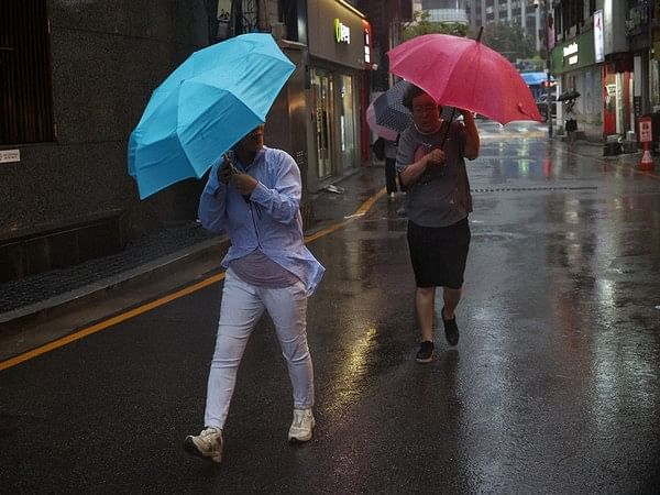 Typhoon Khanun: 1 killed, another missing in South Korea