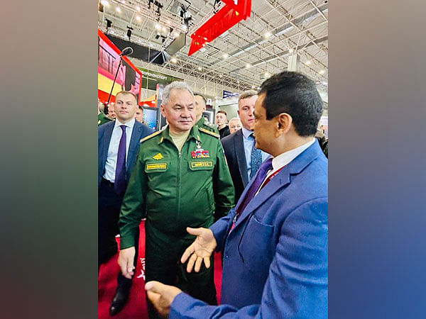 Russia: Sergei Shoigu, Denis Manturov interact with BrahMos Aerospace officials at Army 2023 defence exhibition