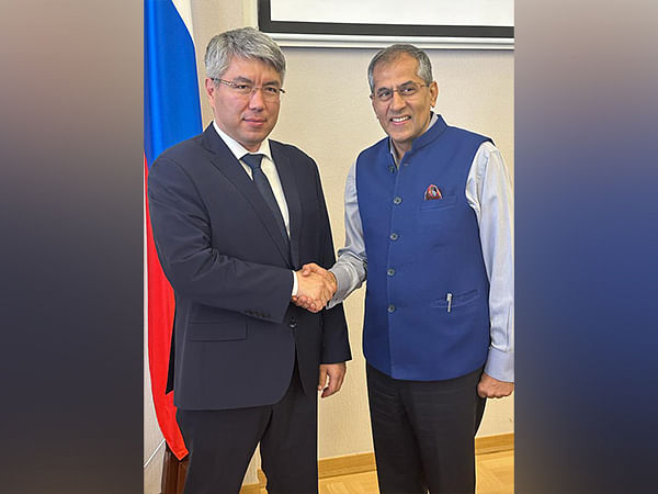 Indian envoy Pavan Kapoor discusses potential cooperation in culture, tourism, economic spheres with Buryatia head Aleksey Tsedenov