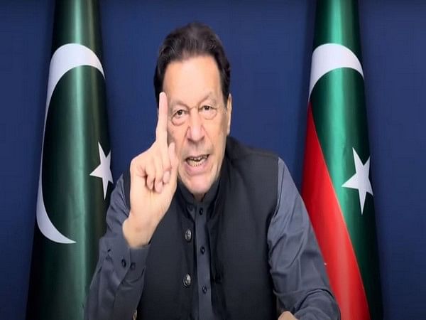 Pakistan Imran Khans Party To Challenge Army Secrets Bills In Sc