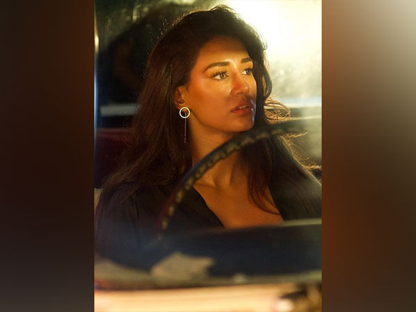 Disha Patani gives cute yet bold vibes in 'Kyun Karu Fikar'
