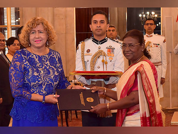 Envoys of six nations present credentials to President Droupadi Murmu