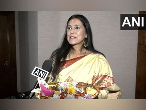 Indian diaspora member prepares 'Rakhi' thali to welcome PM Modi in South Africa