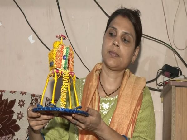 Sikki artist pays tribute to India’s Chandrayaan-3 in form of rakhi 