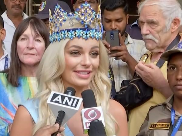 Miss World Karolina Bielawska visits Neonatal Intensive Care Unit in Pune, says, 