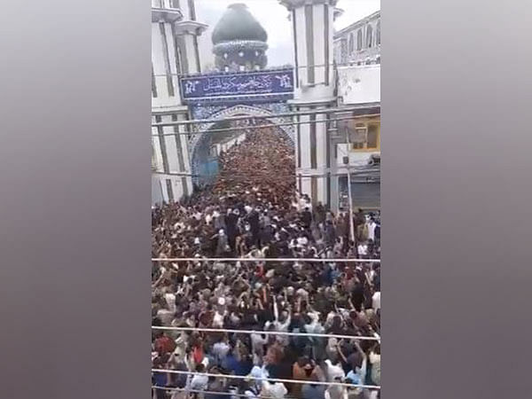 PoK: Massive protest erupts in Skardu after Pak agencies books top Shia cleric 
