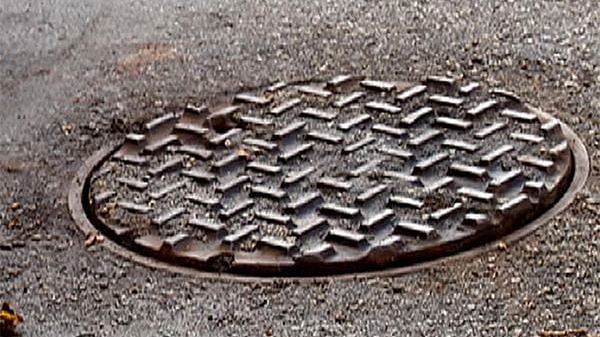 Pakistan: Brother, sister die after falling into open manhole in Karachi's Liaquatpur city
