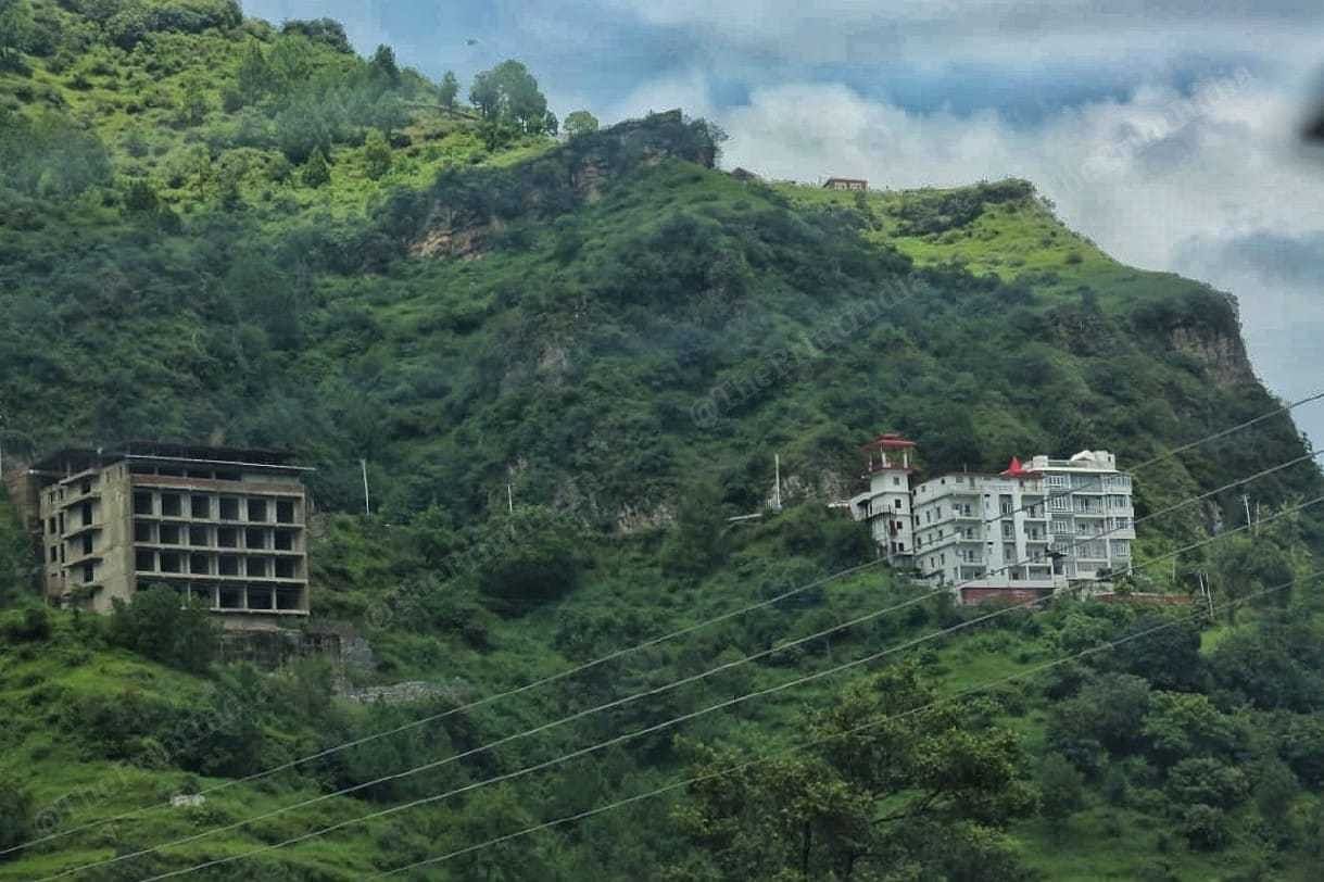 Houses in Shimla built on shaky mountaintops | Photos: Praveen Jain/ThePrint