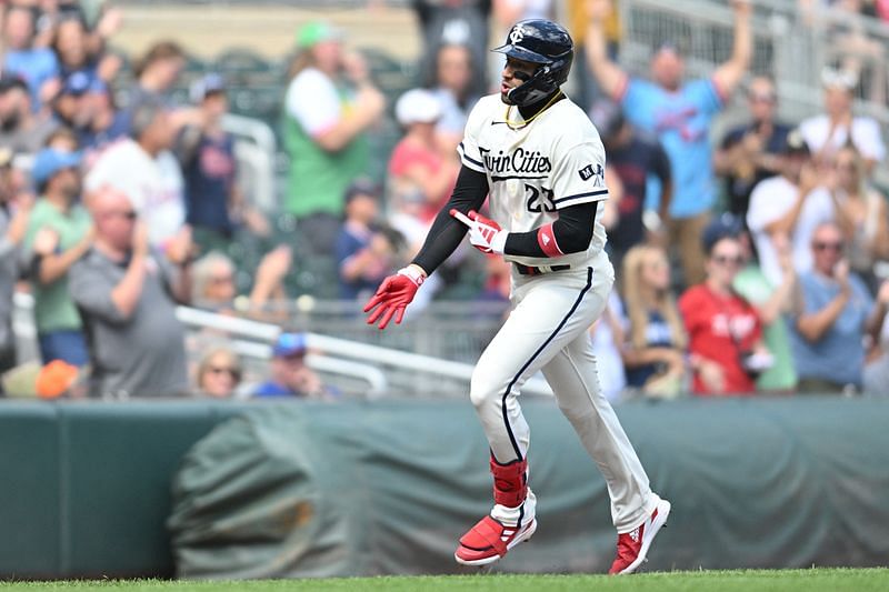 White Sox edge the Twins 7-6