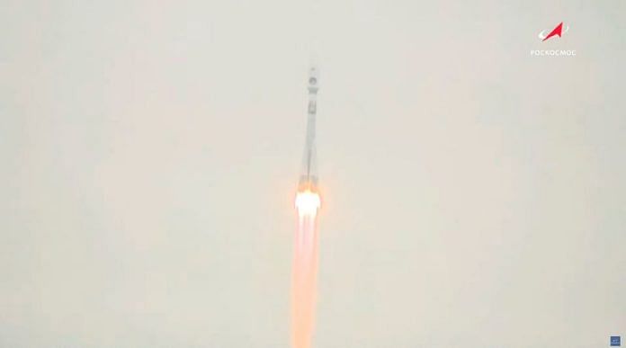 A Soyuz-2.1b rocket booster with a Fregat upper stage and the lunar landing spacecraft Luna-25 blasts off from a launchpad at the Vostochny Cosmodrome in the far eastern Amur region, Russia, in this still image from video taken August 11, 2023 | Reuters