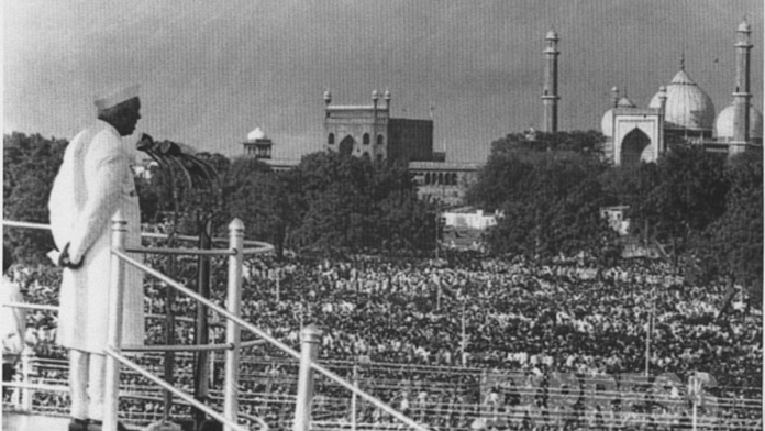 PM Jawaharlal Nehru addresses the nation from the Red Fort | Commons