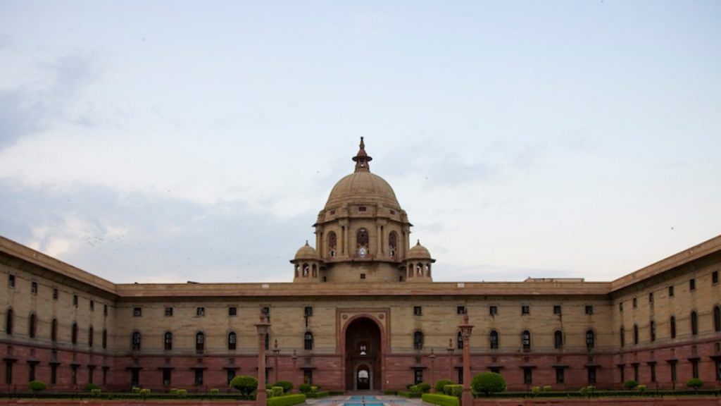 Indian parliament building | Image via Flickr