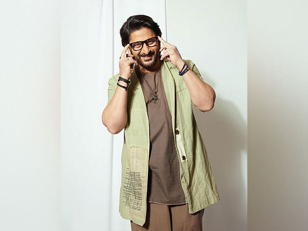 Arshad Warsi celebrates International Literacy Day with school kids in Goa