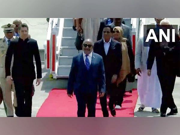 African Union President Azali Assoumani arrives in Delhi for G20 Summit ...