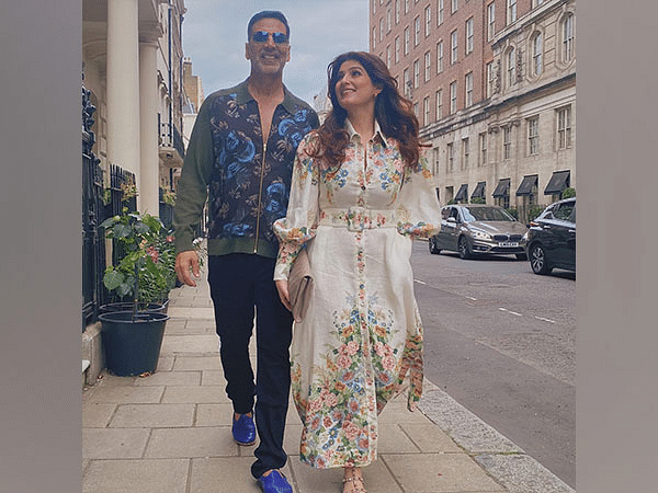 Twinkle Khanna Wishes Hubby Akshay Kumar On Birthday With "Simpsons ...