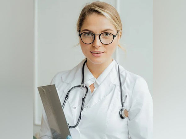 Unhealthy snacks increase risk of strokes, cardiovascular disease: Study