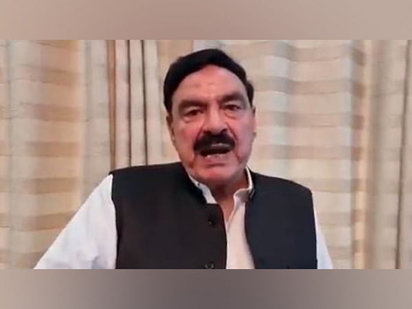 Pakistan's former minister Sheikh Rasheed approaches Lahore Court against his arrest