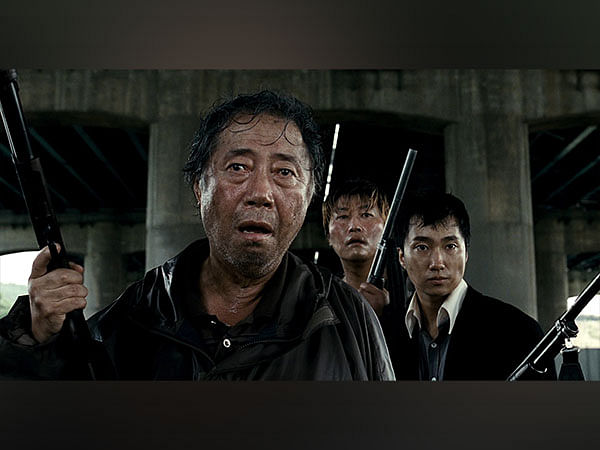Veteran South Korean actor Byun Hee-bong  dies after battling pancreatic cancer
