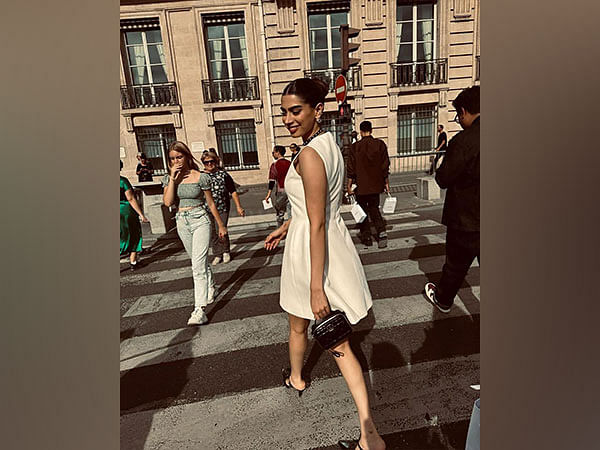 Khushi Kapoor turns heads at Paris Fashion Week 