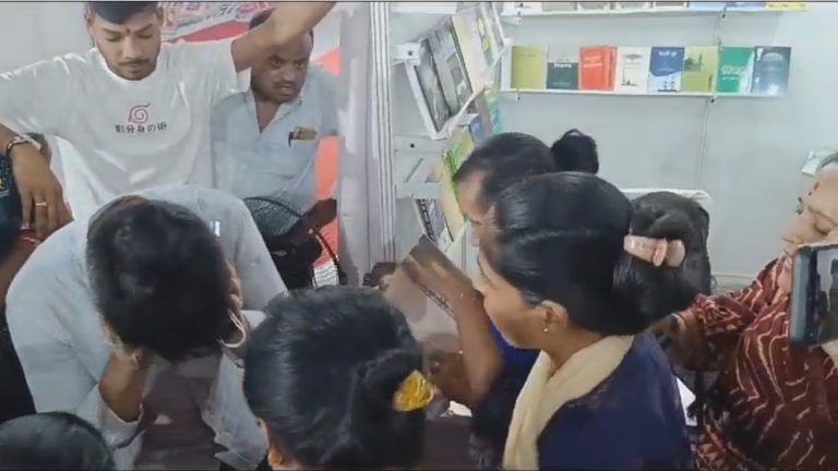 Muslim book vendor beaten up by VHP women members in Ujjain for ‘misbehaviour’