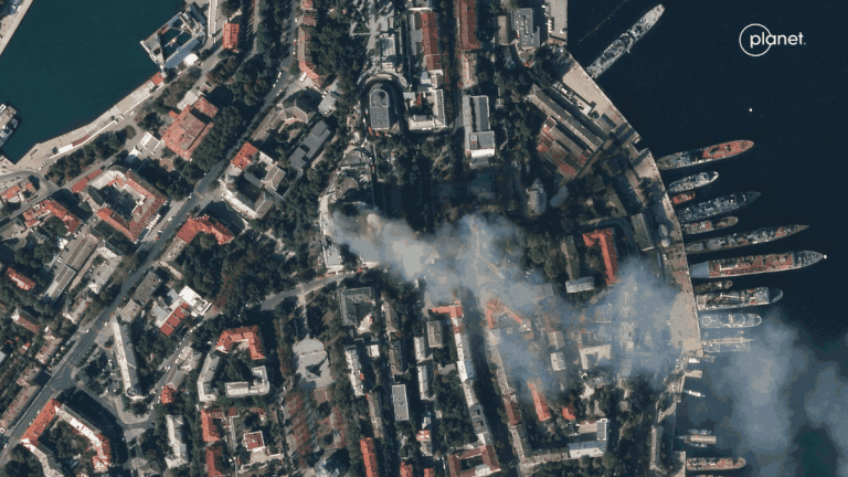 Ukraine hits back at Russia, ‘bombs’ Black Sea Fleet headquarters in Crimea