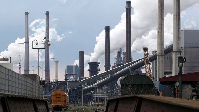 Representational Image of carbon emissions | Reuters