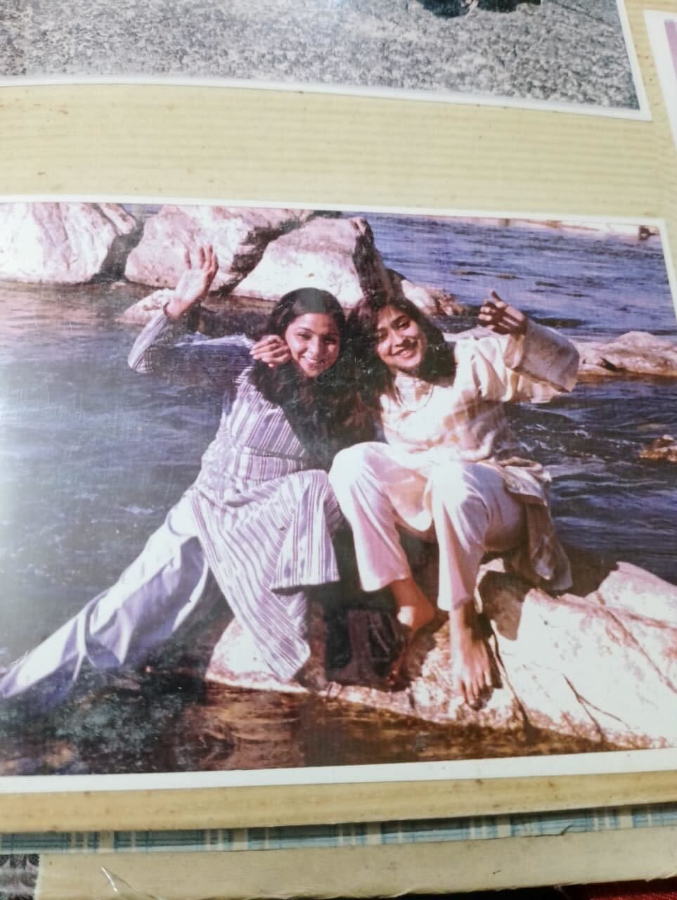 Madhumita (right) and her sister Nidhi (left) during a trip to Jabalpur before the former’s death | Special arrangement