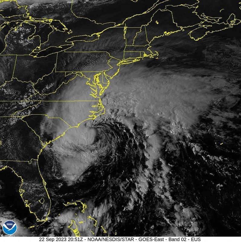 Tropical Storm Ophelia lashes Mid-Atlantic with fierce winds, heavy ...