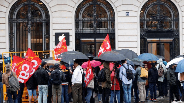 Apple workers launch nationwide strike in France over pay & working conditions