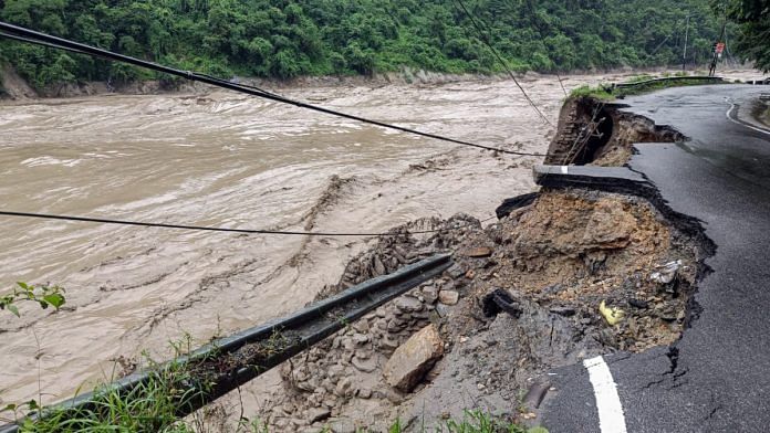 The water level of the Teesta river increased after a flash flood occurred due to a sudden cloudburst over the Lhonak lake, in North Sikkim on Wednesday | ANI