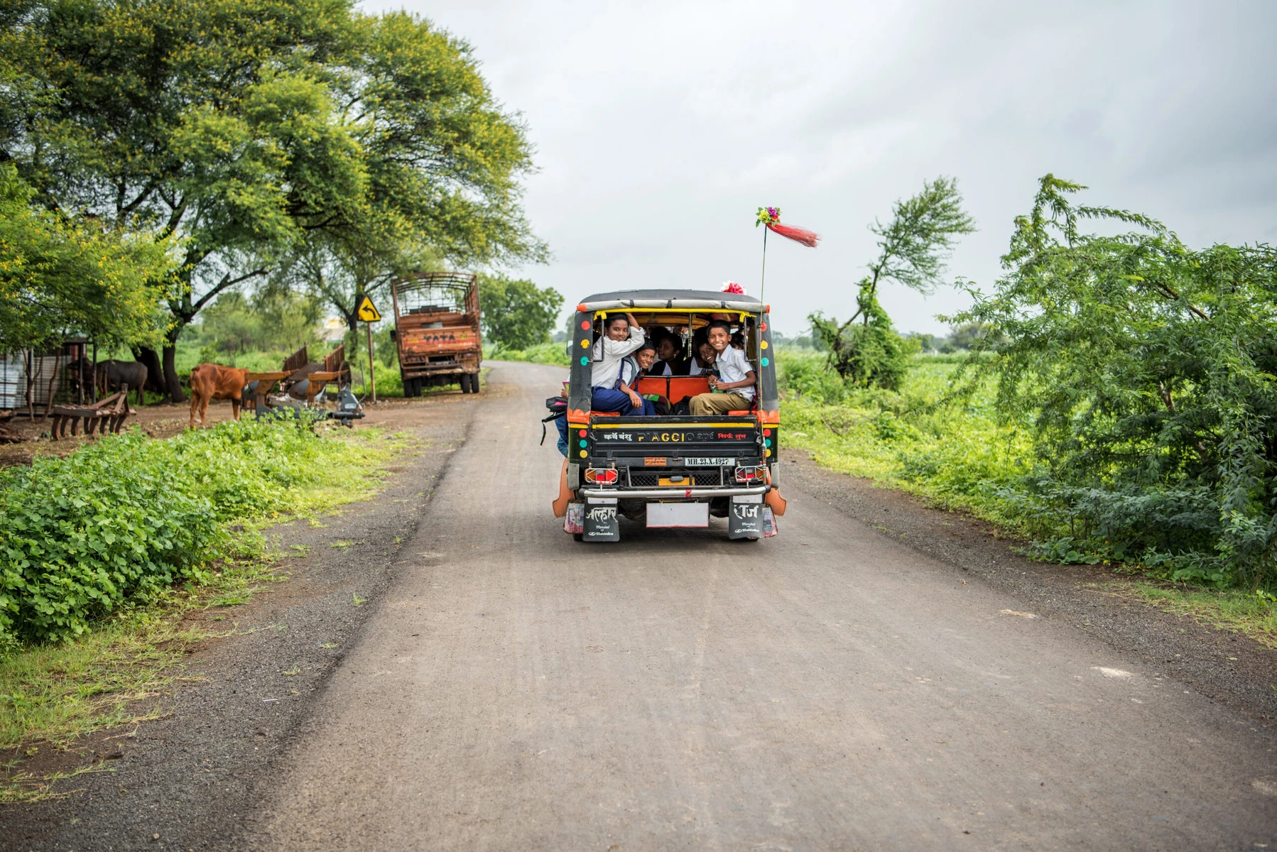 Children on their way to school in a rural village in Beed. Credit: Tukaram.Karve / Shutterstock