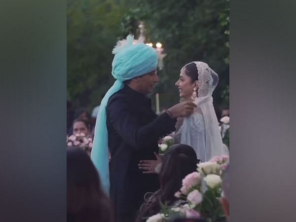 Mahira Khan ties the knot with her long-time beau Salim Karim 