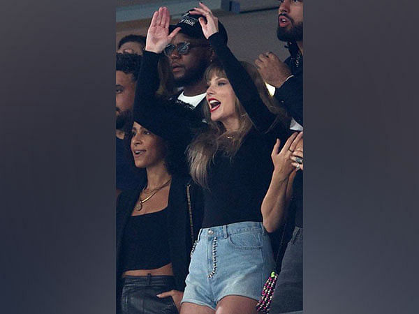 Taylor Swift cheers on Kansas City Chiefs in New Jersey with other celebs