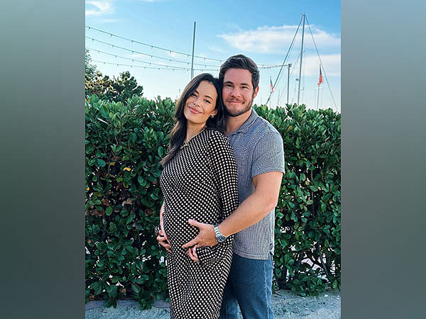Adam DeVine, Chloe Bridges are expecting their first child