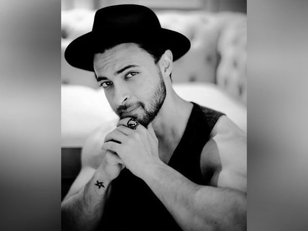 Aayush Sharma clocks 5 years in industry, pens heartfelt note